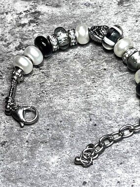 Pandora bracelet ,lobster clasp cruise ship family